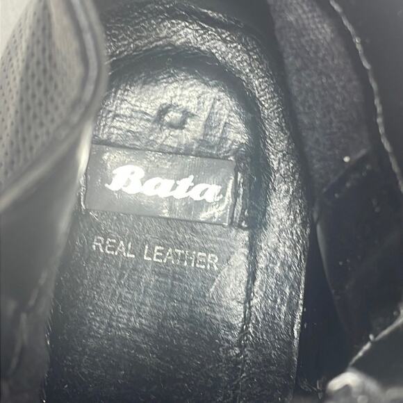 Bata Black Leather Bootie Size 38 - Picture 4 of 7
